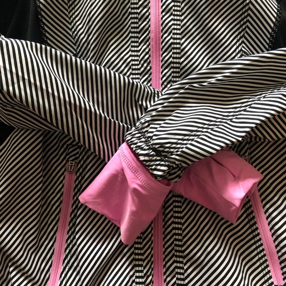 Lululemon Seawheeze 2014 Downtime Jacket - Picture 4 of 4